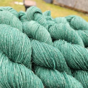 Merino mit Leinen